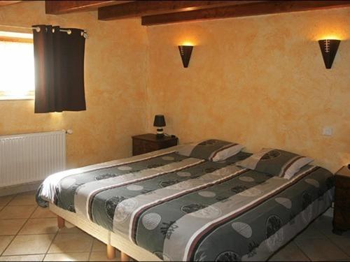 Gite Des 3 Hiboux Mondon Exterior photo
